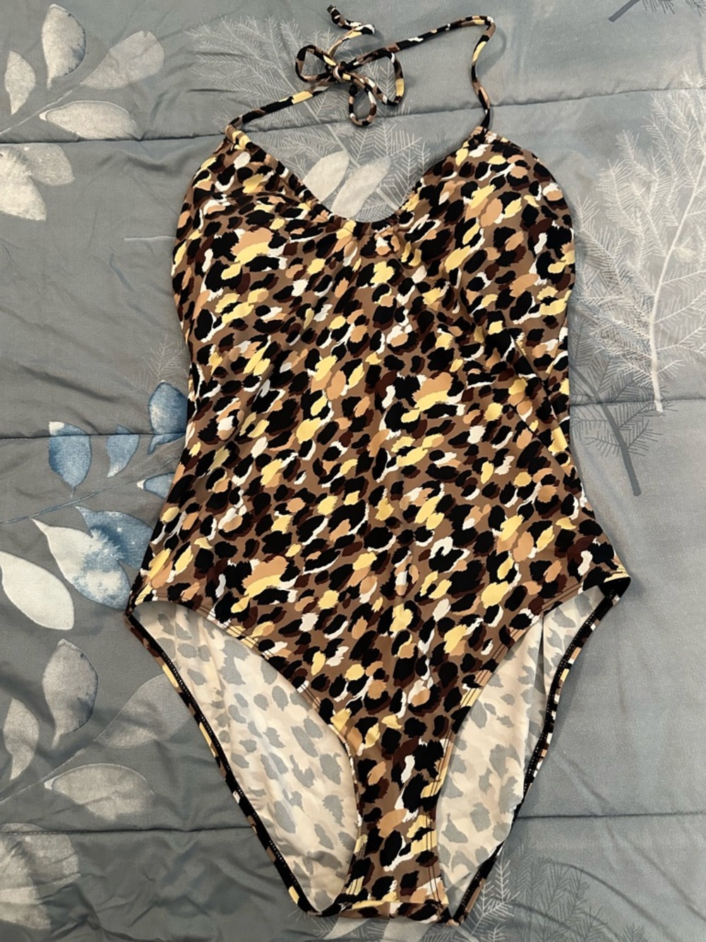 Like New Salt + Cove Black & Brown Leopard Print 1-Piece Halter Swimsuit Sz XL
